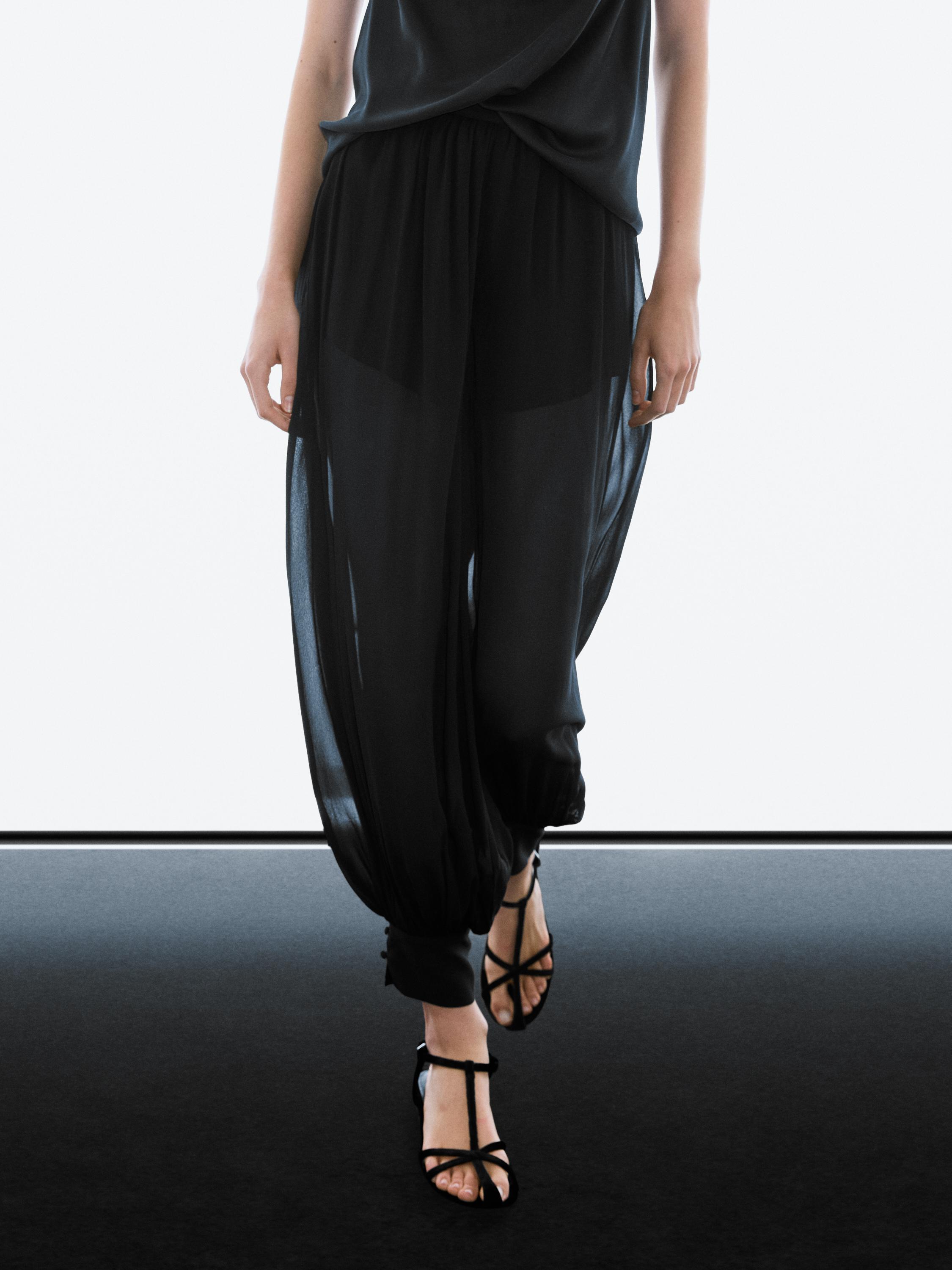 Pantalon bouffant avec boutons